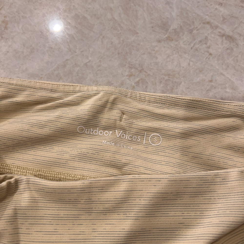 Outdoor Voices Tech Sweat 7/8 legging Heathered Yellow Size Medium - Picture 2 of 4